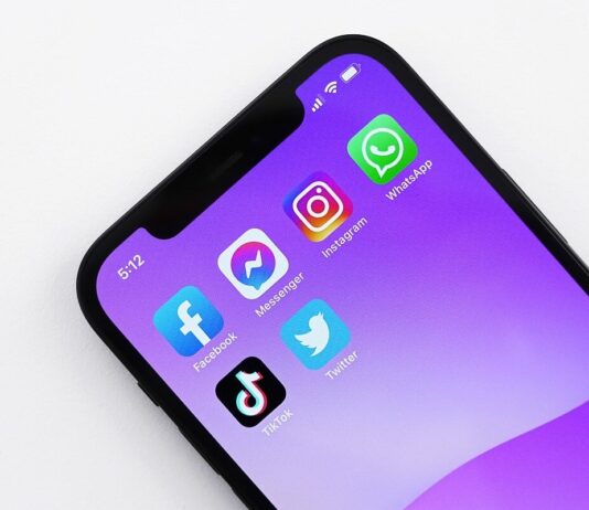 Twitter, Facebook, Outros Falham em Remover o Discurso de Ódio, Diz UE