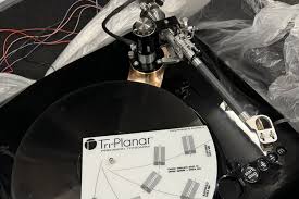 Onkk Q-SDD: A Engenharia de Ultra-Precisão no Gira-Discos Direct Drive Definitivo Home